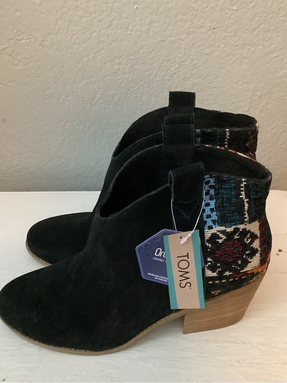 TOMS Constance Suede Boots NWT